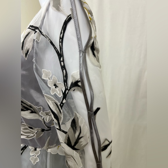 Tendency Women's Long Formal Gray Floral Dress Size Medium - Picture 15 of 16